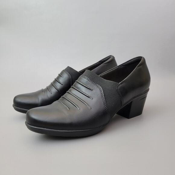 Clarks Collection Emslie Chara Heeled Loafer Womens 8 M Black Leather Slip On - Picture 1 of 10